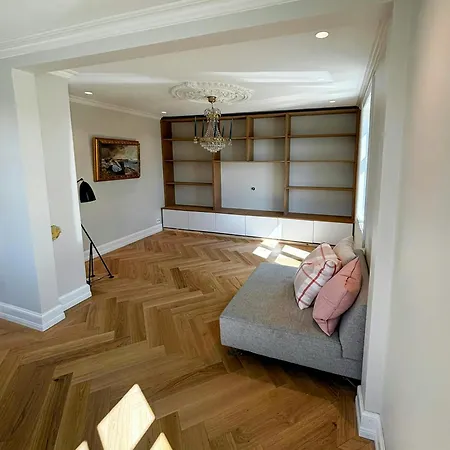Сasa de vacaciones Renovated Coastal With Jetty Arendal
