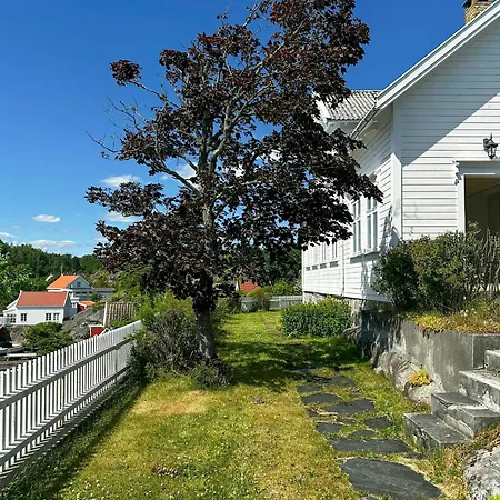 Renovated Coastal With Jetty Arendal Сasa de vacaciones *