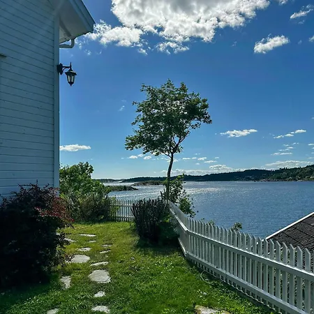 Renovated Coastal With Jetty Arendal Сasa de vacaciones